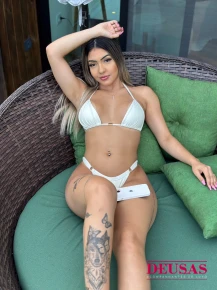 imagem 3 - Isis Maya